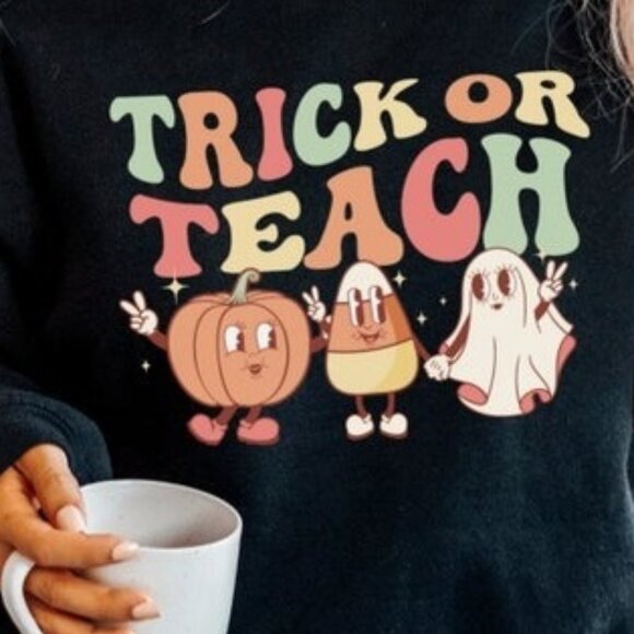 Teacher Halloween Trick Or Teach Vintage Party Sweatshirt 81 - Picture 2 of 5